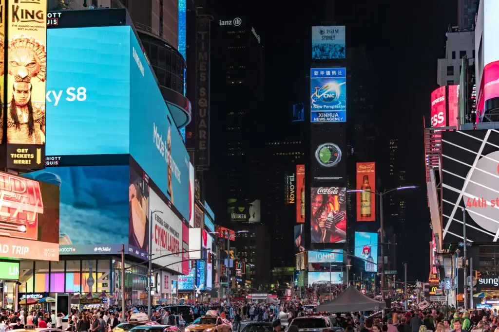 tourists in new york